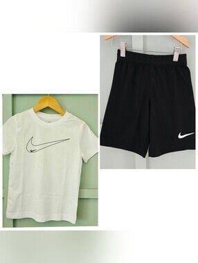 Nike Kids' White Swoosh Short-Sleeve T-Shirt Size & Shorts  Size 6